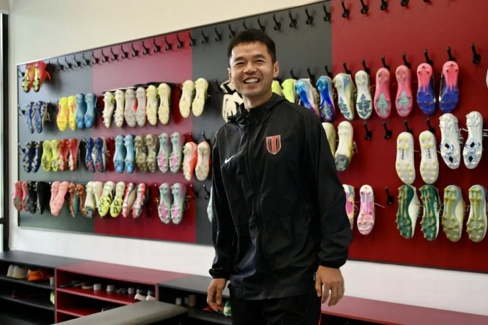 成都蓉城训练开放日,转会期完成体检引欢呼,足总杯在即,临场指挥获称赞的简单介绍 成都蓉城训练开放日,转会期完成体检引欢呼,足总杯在即,临场指挥获称赞的简单介绍